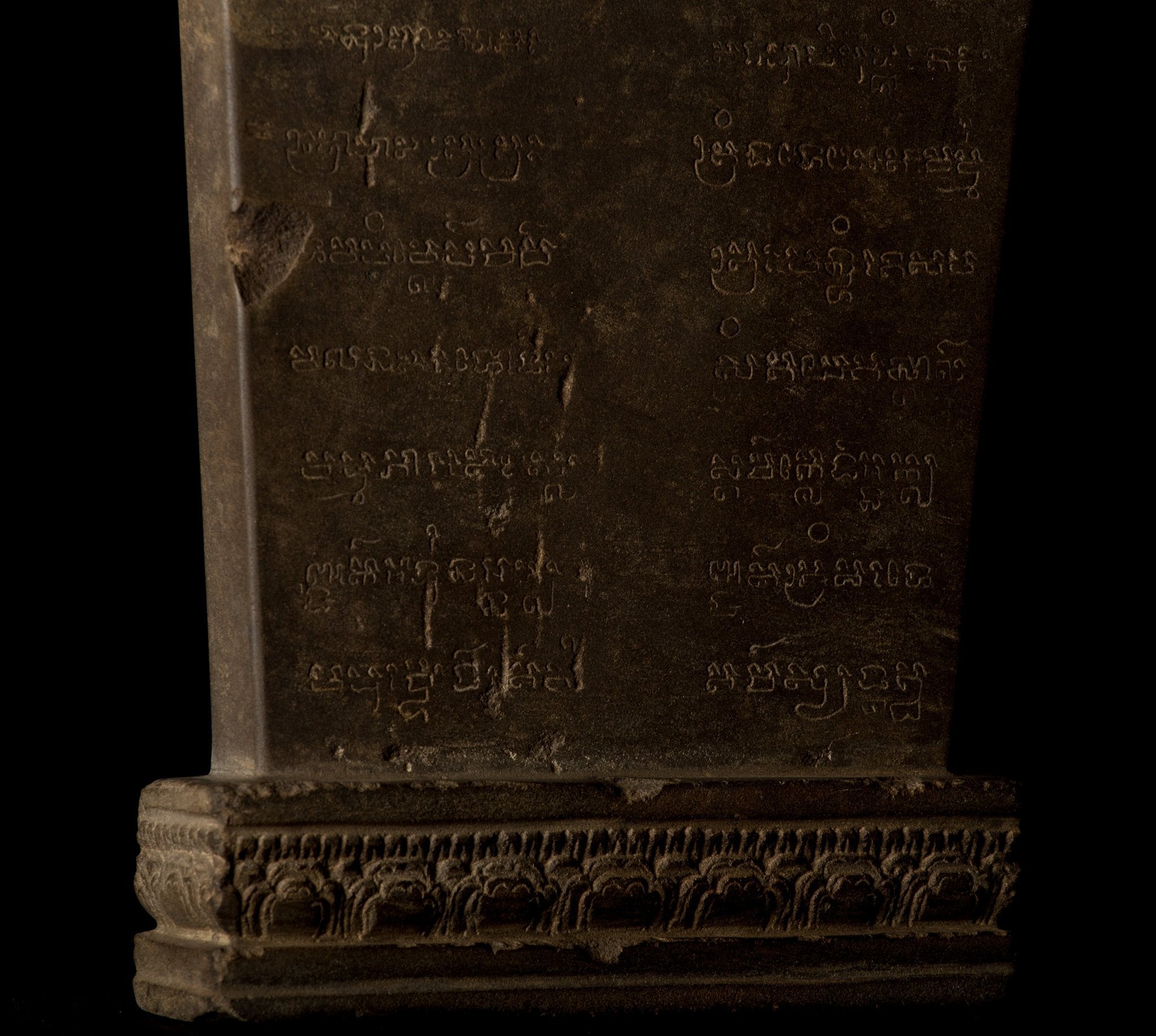 Antique STLE STONE STONE STONE STLE VISHNU STATUE - 43CM/17 "