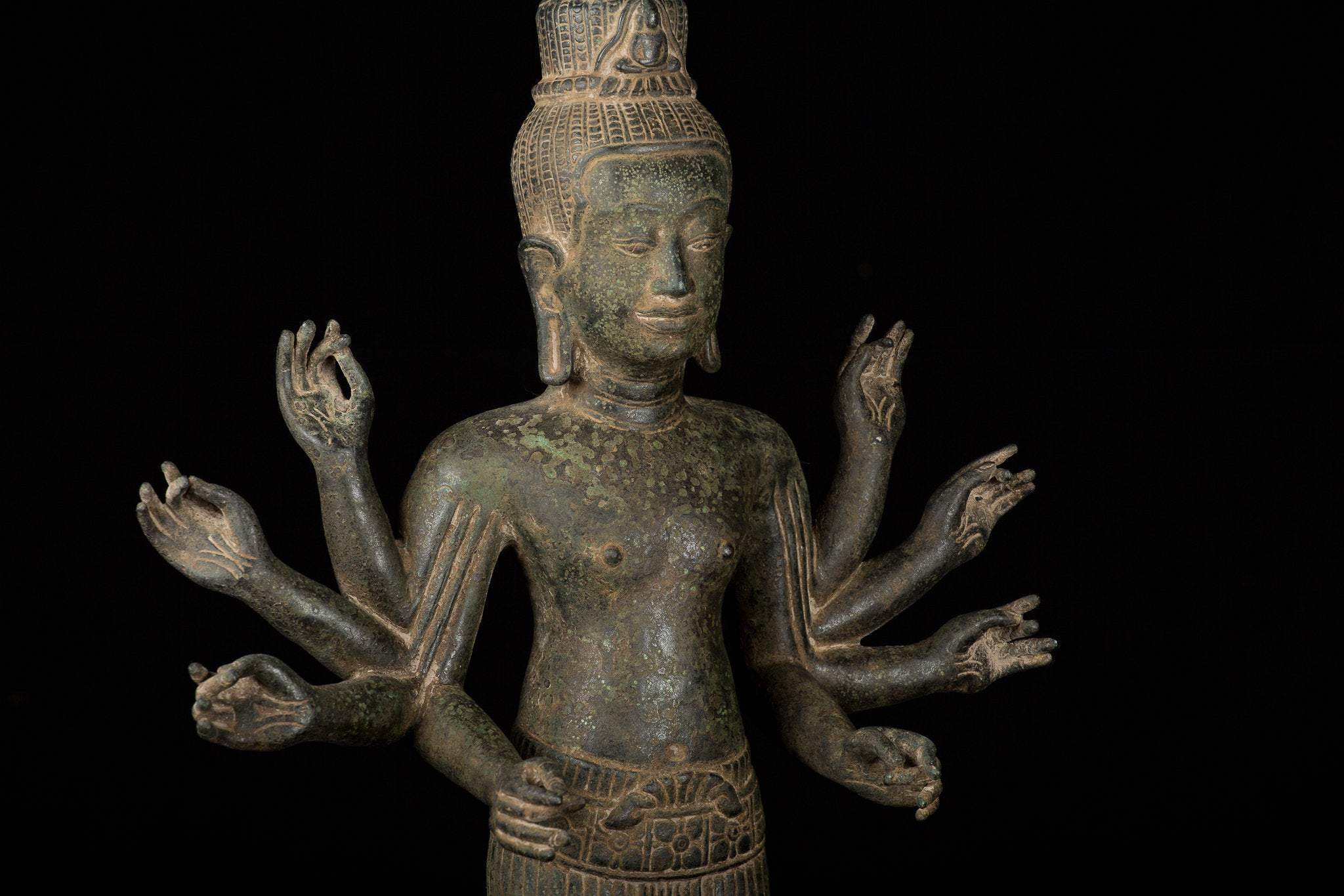 Statua Lokeshvara in stile bronzo in stile bronzo di bronzo di khmer - 51 cm/20 "