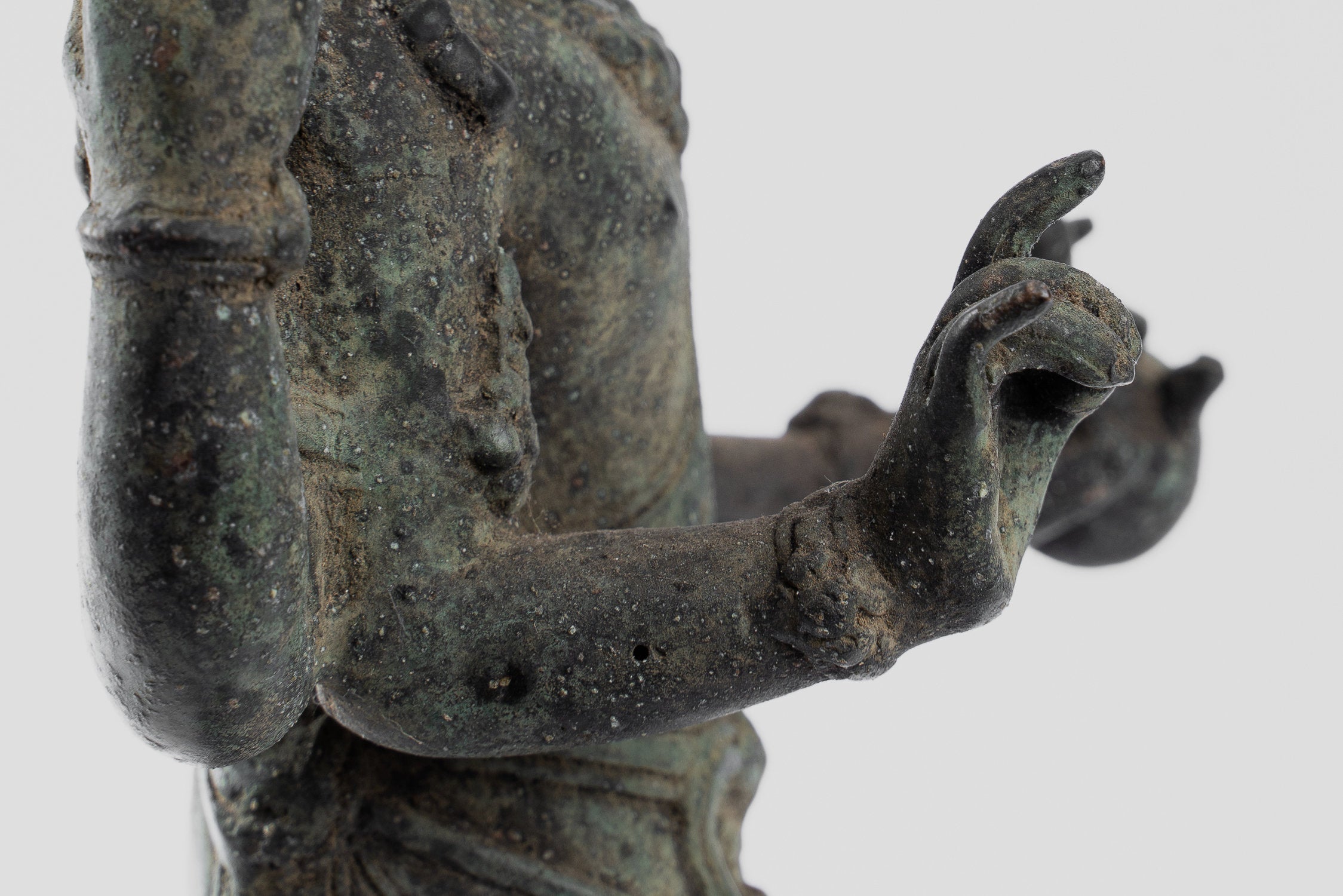 Statue Vishnu - Antique Java Style Majapahit State Bronze Vishnu - 31cm