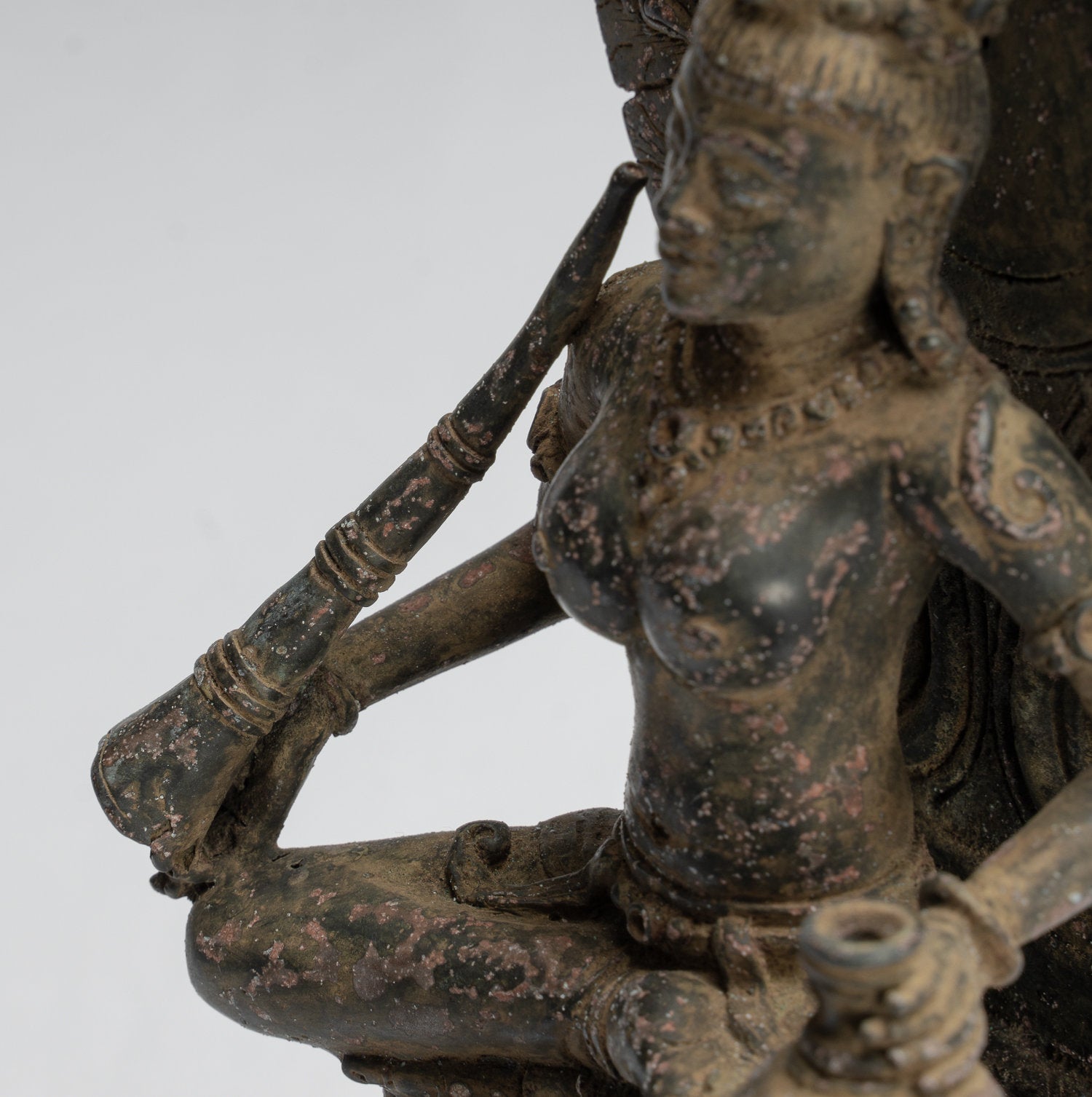 Statue de Tara – Statue antique de style Java Majapahit assise en bronze Devi Tara – 24 cm/25,4 cm