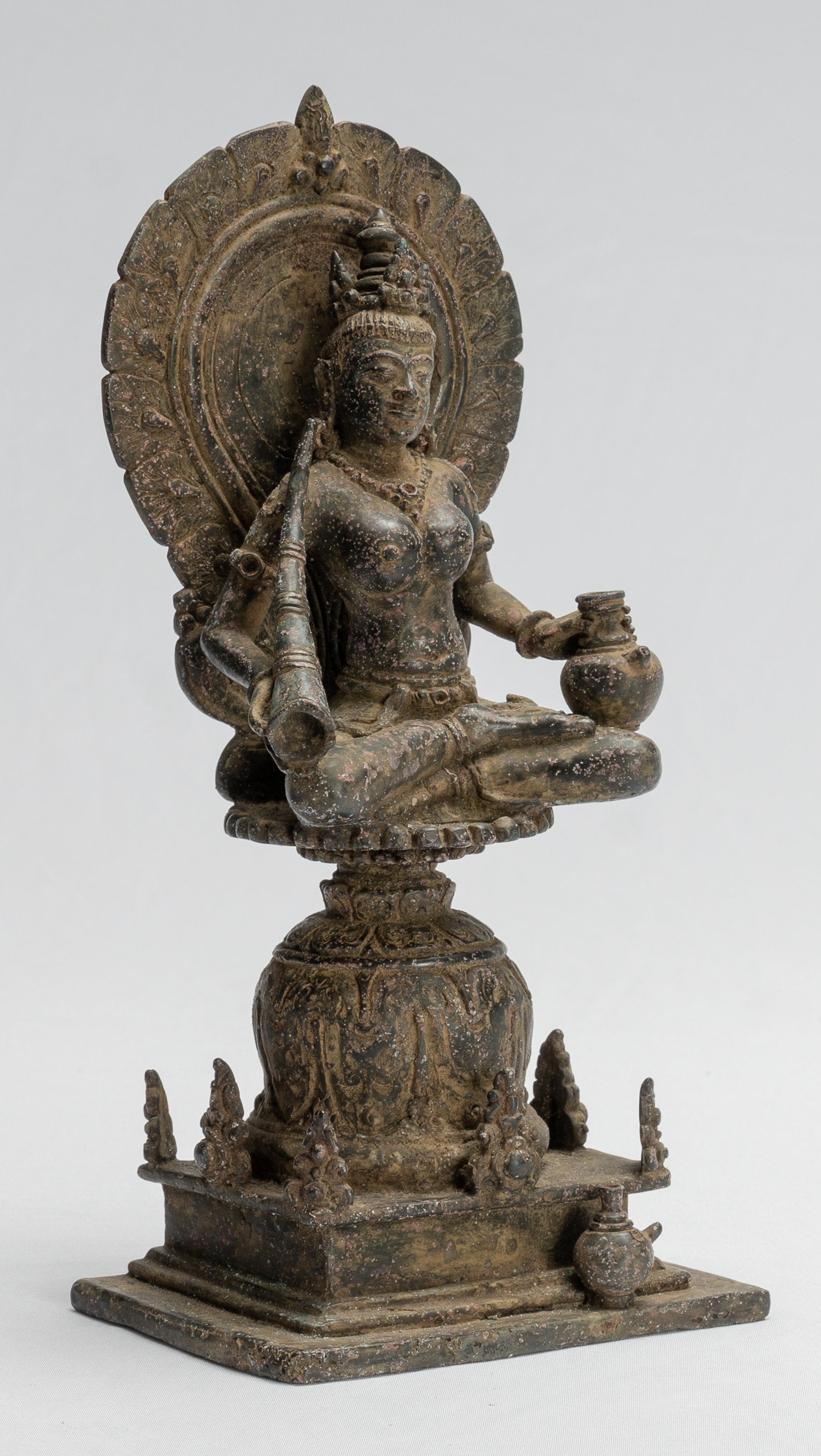 Statue de Tara – Statue antique de style Java Majapahit assise en bronze Devi Tara – 24 cm/25,4 cm