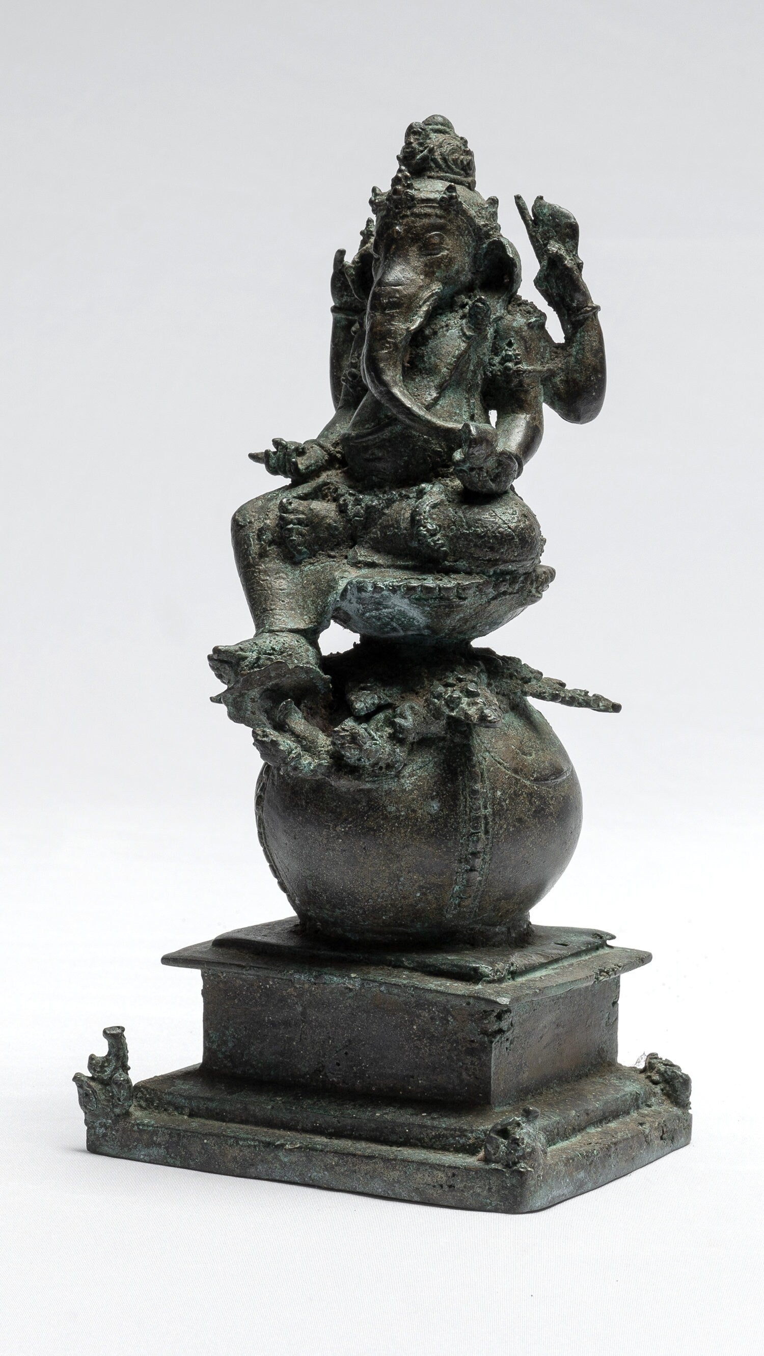 Statua Ganesha - Antique in stile giavanese Bronzo seduto Majapahit Ganesha Statua - 24 cm/10 "