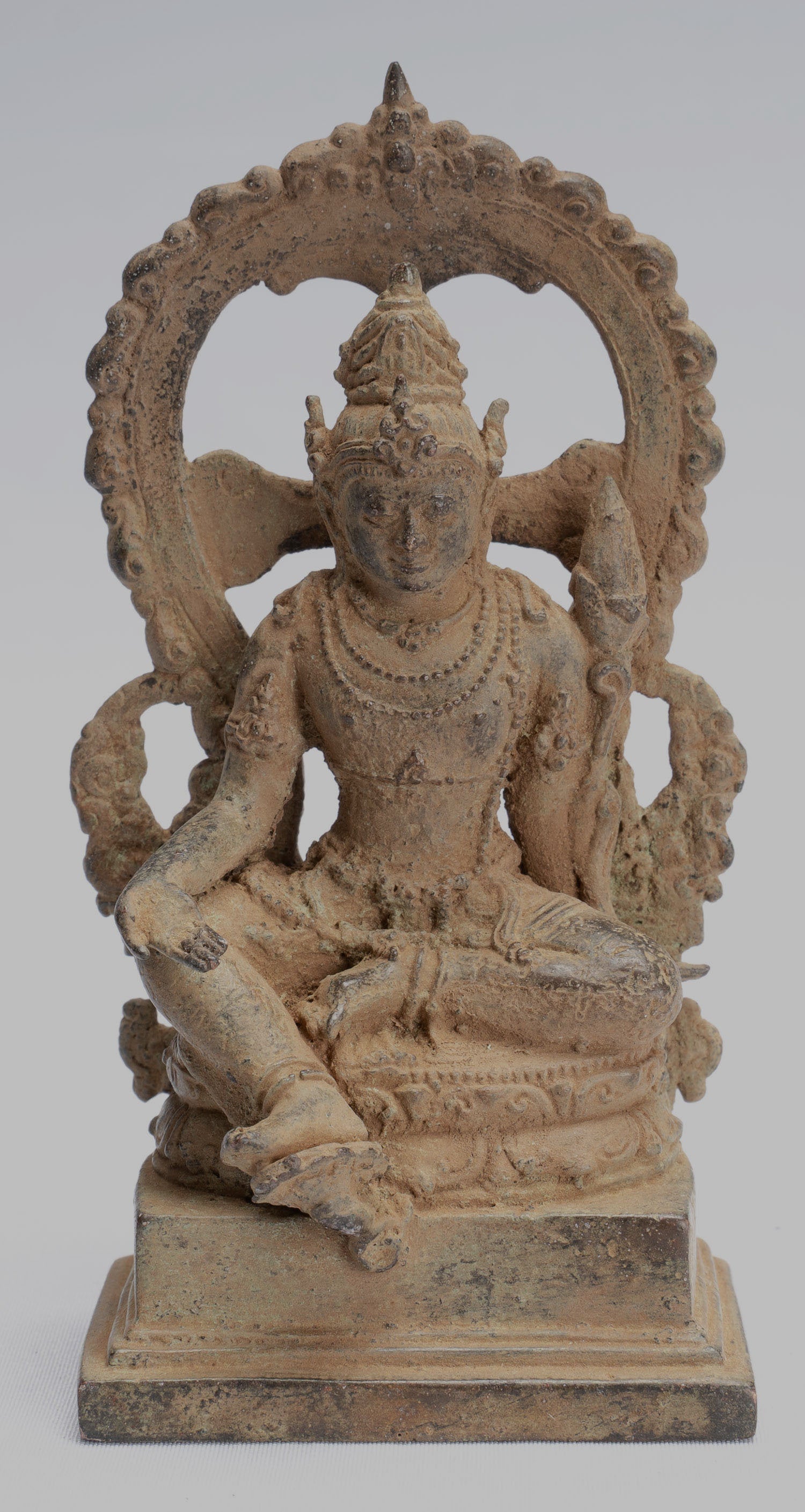 Vishnu - Antique Java Style Majapahit Seduto beneficenza in bronzo Vishnu Statua - 11cm/4 "