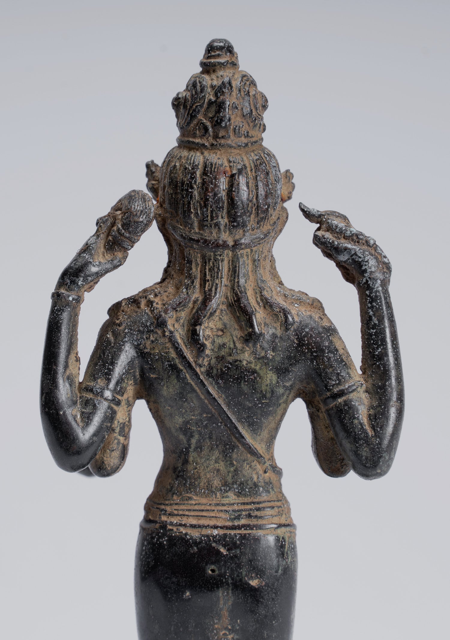 Vishnu-Statue – antike Majapahit-Statue aus Bronze im indonesischen Stil – 20 cm.