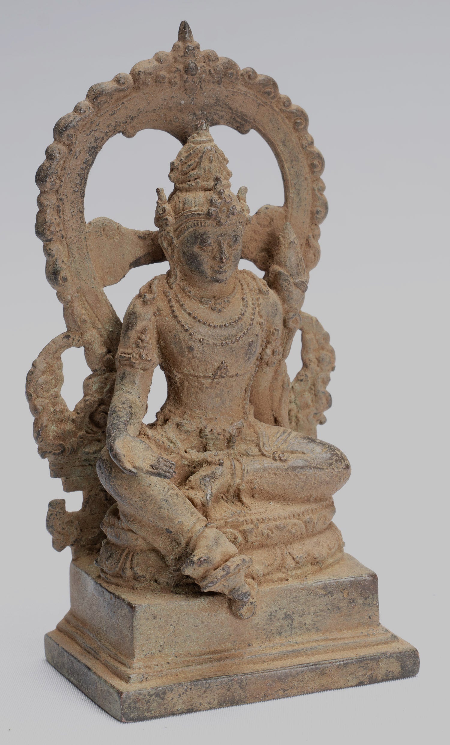 Vishnu - Antique Java Style Majapahit Seduto beneficenza in bronzo Vishnu Statua - 11cm/4 "