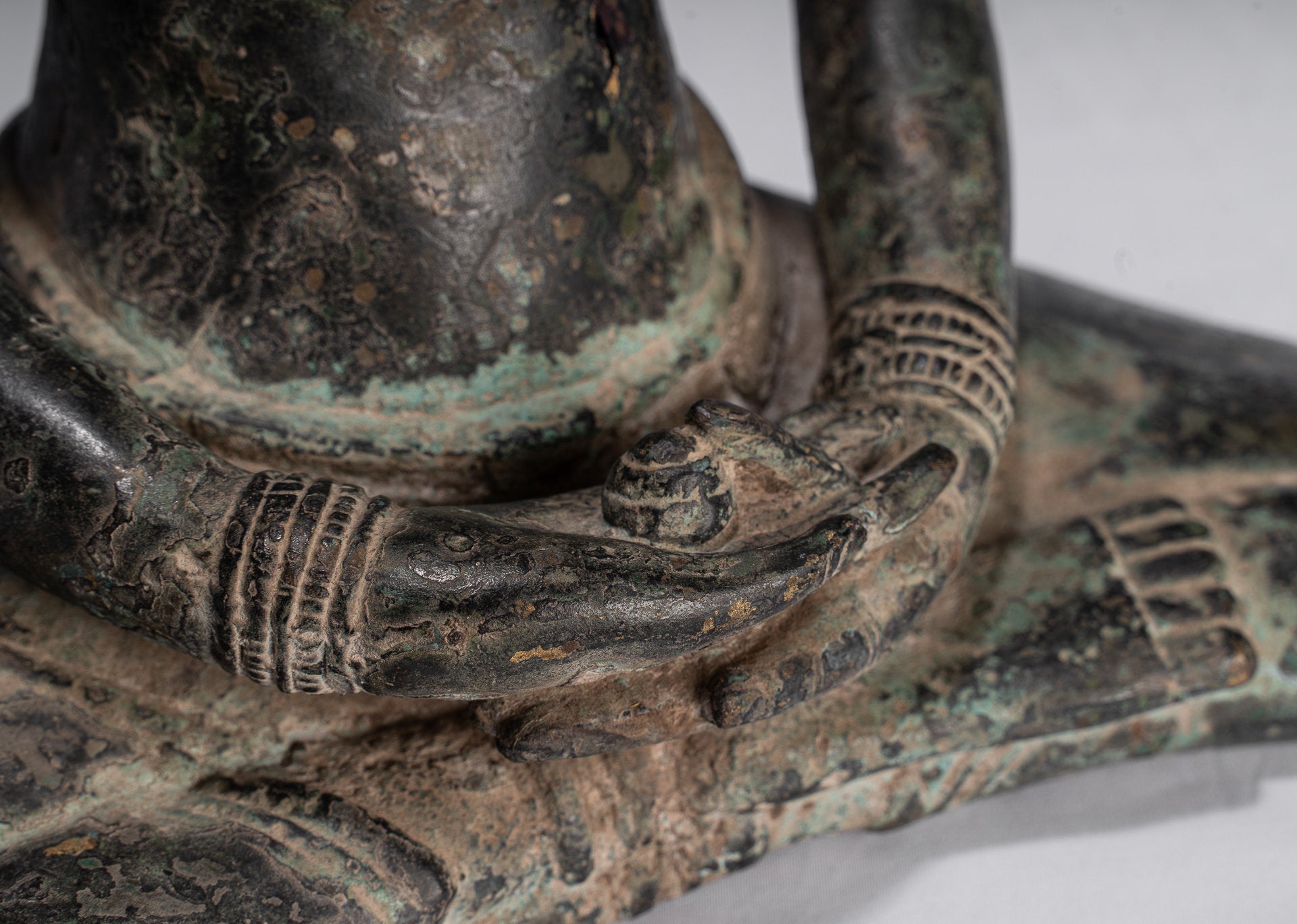 Statua di Buddha - Antique Khmer in stile Khmer Bronzo seduto Amitbha Meditazione Buddha Statua - 34 cm/14 "