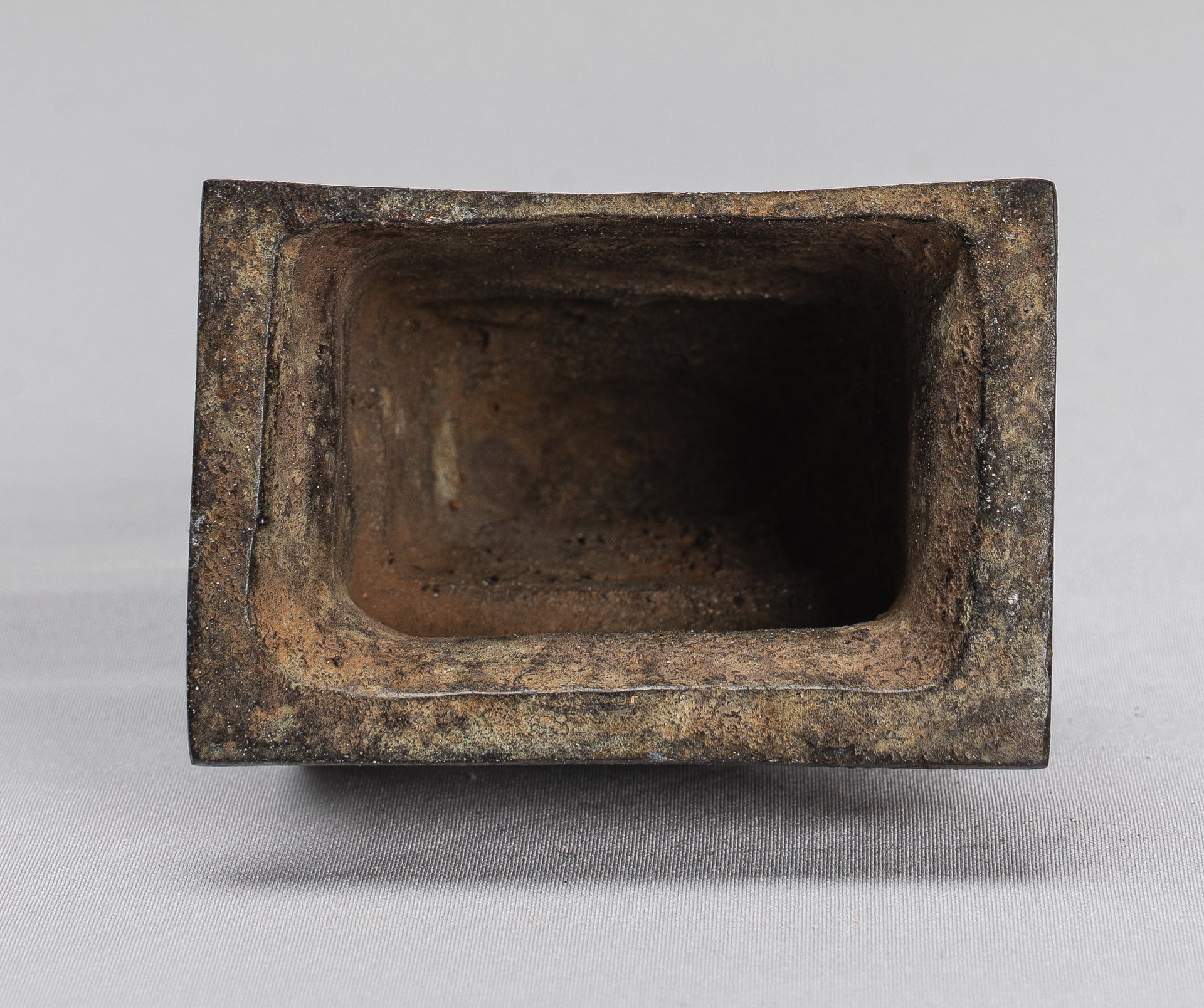 Statua di Tara - Antique Java Style Majapahit Seduto Devi Devi Tara Statua - 15 cm/6 "