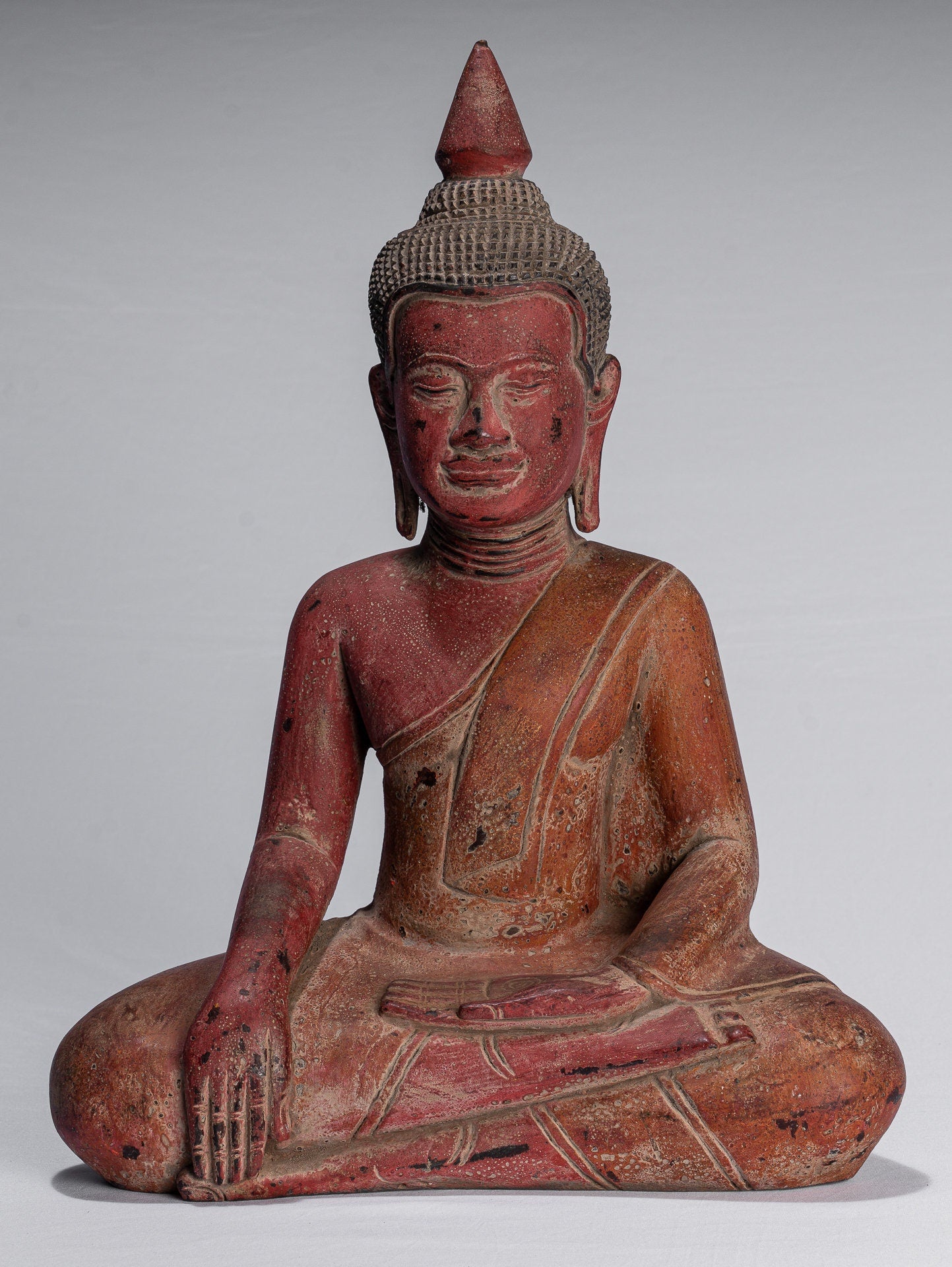 Statue di Buddha - Antique Khmer Style SE Asia Seduto l'Illuminismo in legno Statua Buddha - 46 cm/18 "