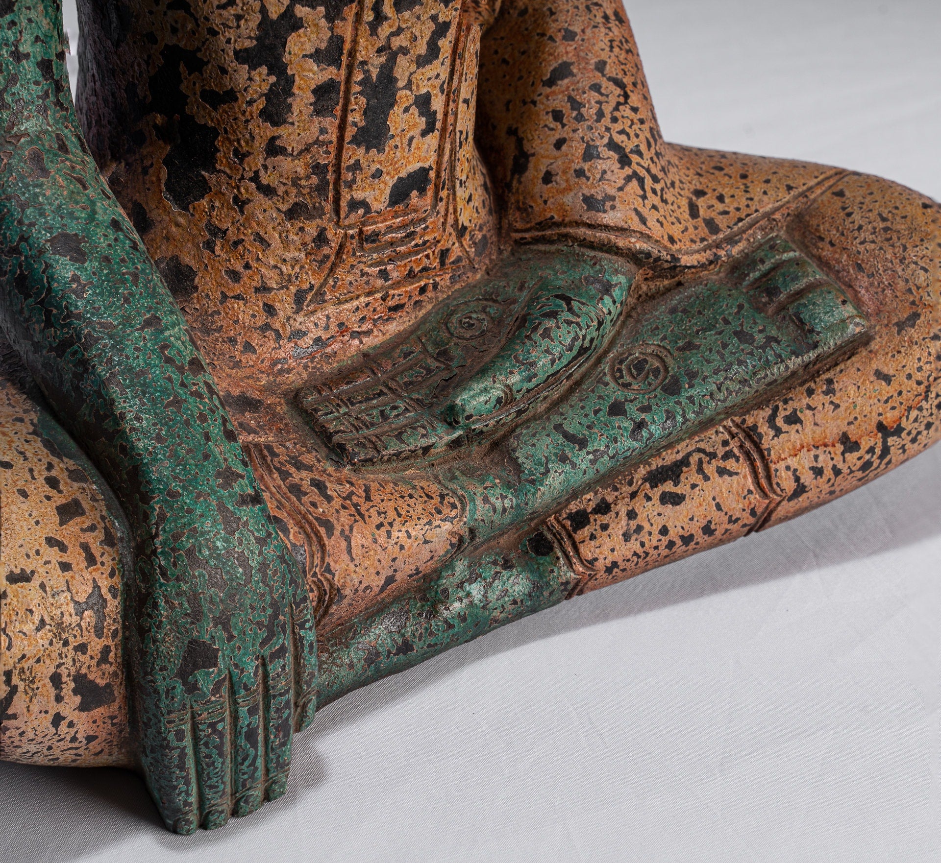 Buddha Statue-Antique Khmer Style SE Asia Seated Wood Enlightenment Buddha Statue-39cm/16 "